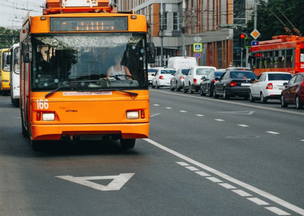 Вождение автобусов на городской улице